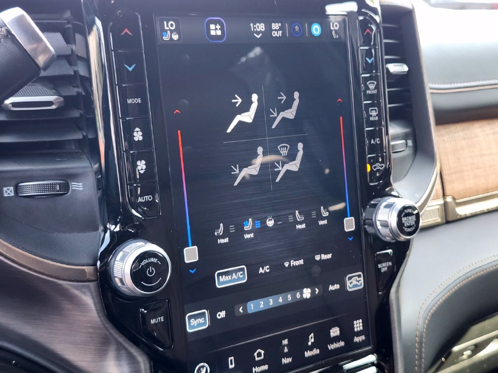 Used 2024 RAM 2500 Limited AWD/4WD image 22