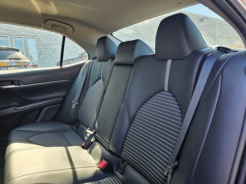 Used 2024 Toyota Camry SE FWD image 14