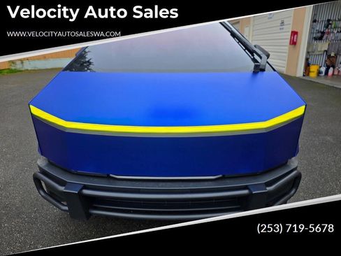 Used 2024 Tesla Cybertruck AWD Crew Cab image 1