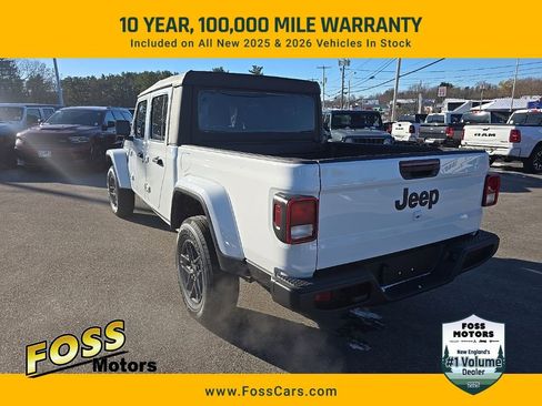 New 2026 Jeep Gladiator Sport image 5