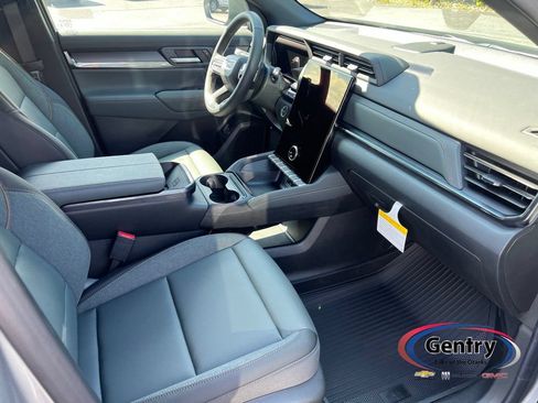 New 2027 GMC Terrain AT4 AWD/4WD image 8