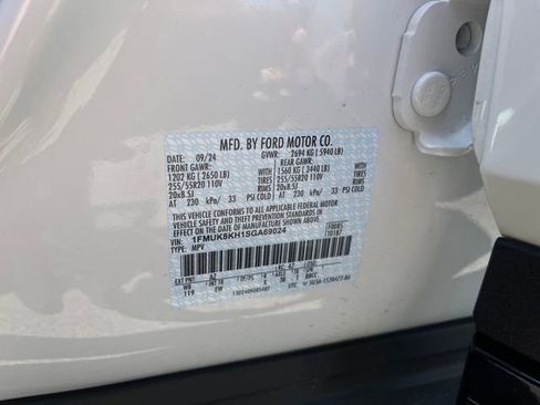Used 2025 Ford Explorer ST-Line AWD/4WD image 26