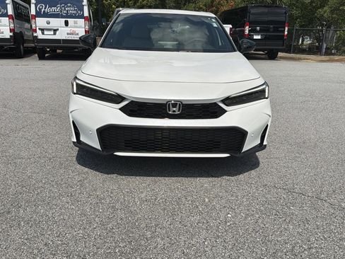 Used 2025 Honda Civic Sport Touring image 2