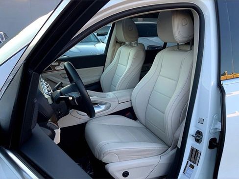 Used 2025 Mercedes-Benz GLE 350 4MATIC image 6