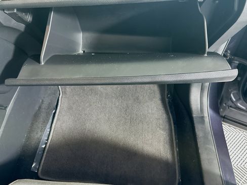 Used 2019 Honda CR-V EX image 32