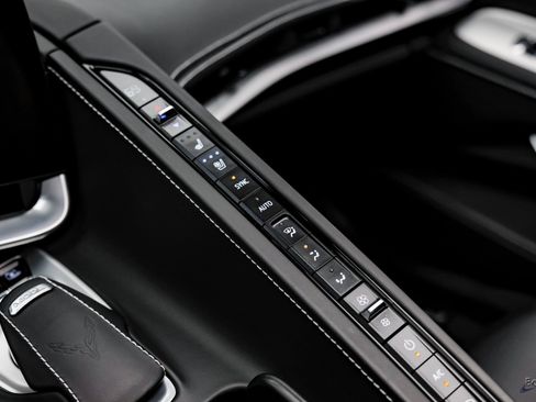 Used 2023 Chevrolet Corvette Stingray Premium Cpe w/ Z51 Performance Package image 70