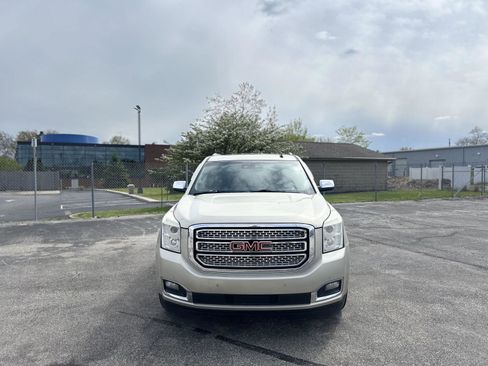 Used 2015 GMC Yukon SLT w/ Open Road Package AWD/4WD image 2