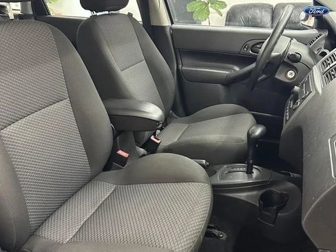Used 2007 Ford Focus S FWD image 25