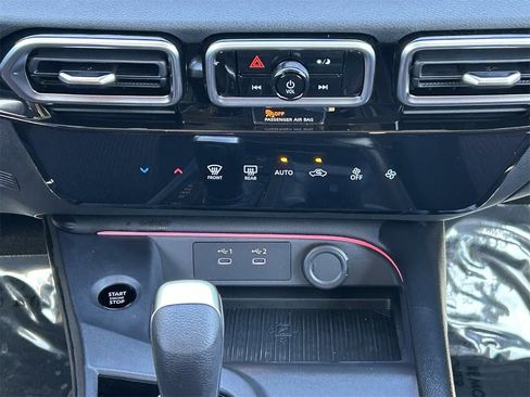 New 2026 Nissan Sentra SR FWD image 21