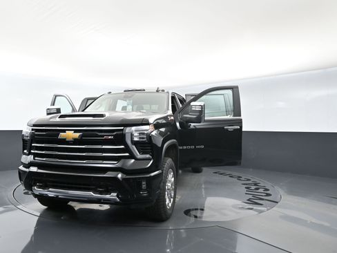 Used 2025 Chevrolet Silverado 2500 LT w/ Z71 Chrome Sport Edition AWD/4WD image 20
