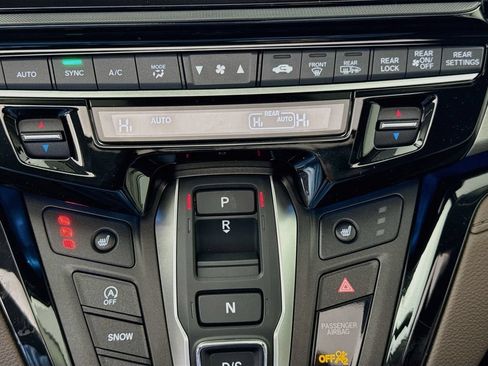 Used 2026 Honda Odyssey Touring image 21
