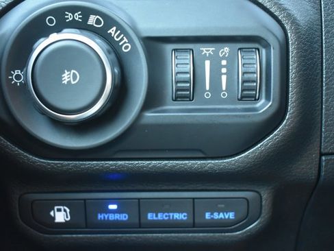 Used 2021 Jeep Wrangler Unlimited Rubicon 4xe image 29