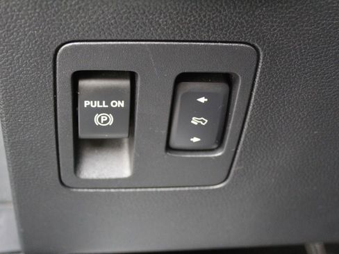 Used 2019 Ford F150 XLT image 28