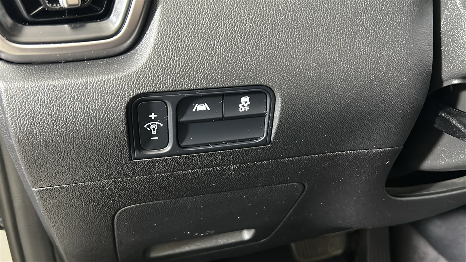 Used 2022 Kia Sorento S FWD image 24