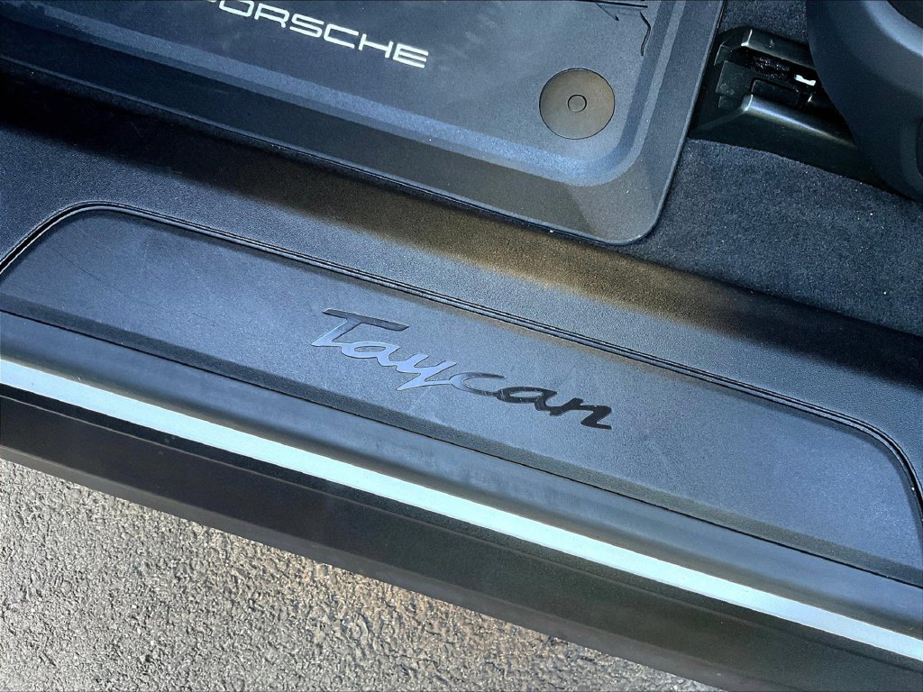 Certified 2024 Porsche Taycan RWD image 34