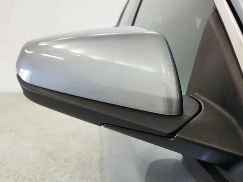 Used 2024 GMC Terrain SLT AWD/4WD image 50