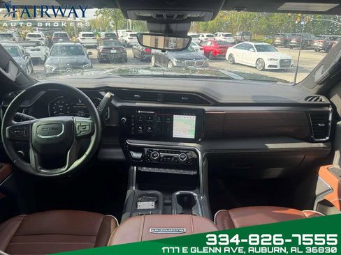 Used 2025 GMC Sierra 2500 Denali Ultimate image 26