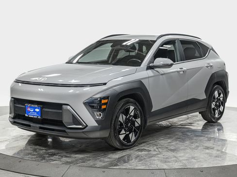 Used 2024 Hyundai Kona SEL FWD image 1