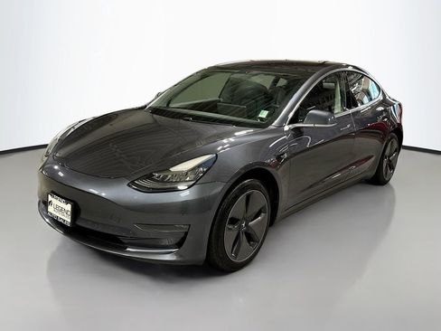 Used 2018 Tesla Model 3 Long Range image 1