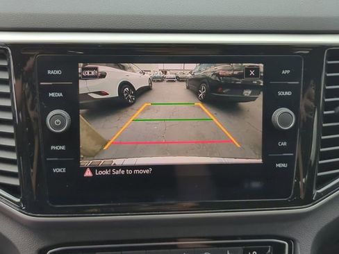 Certified 2023 Volkswagen Atlas SE image 21