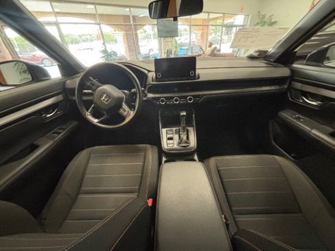 Used 2024 Honda CR-V Sport image 9