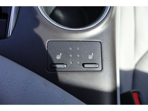 Used 2022 Toyota Camry XLE image 30