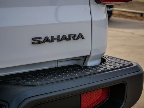 New 2026 Jeep Gladiator Sport image 12