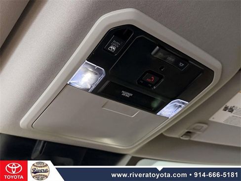Used 2023 Toyota Tundra Limited image 26