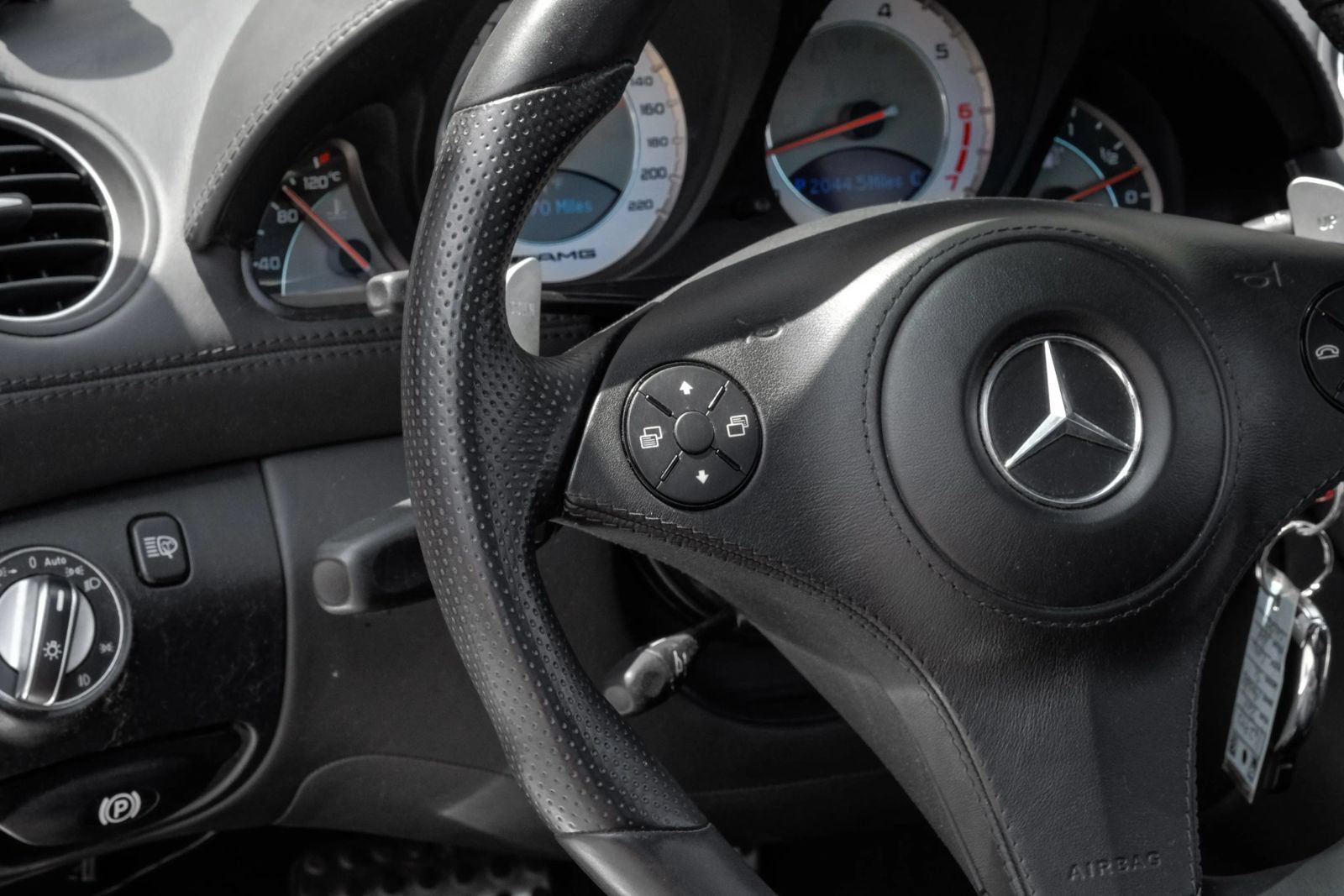 Used 2011 Mercedes-Benz SL 65 AMG image 17