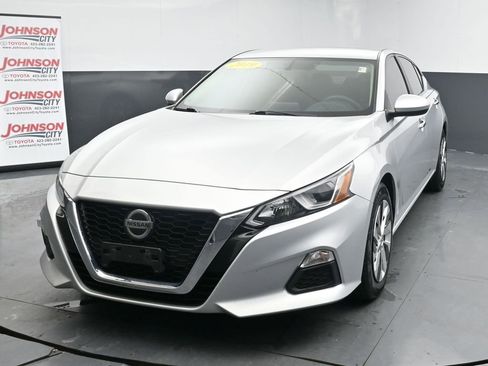 Used 2019 Nissan Altima 2.5 S image 4