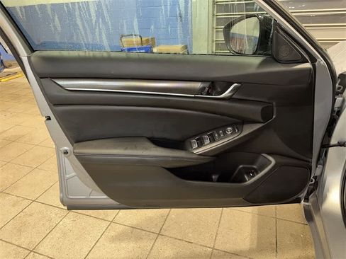 Used 2022 Honda Accord Sport image 29