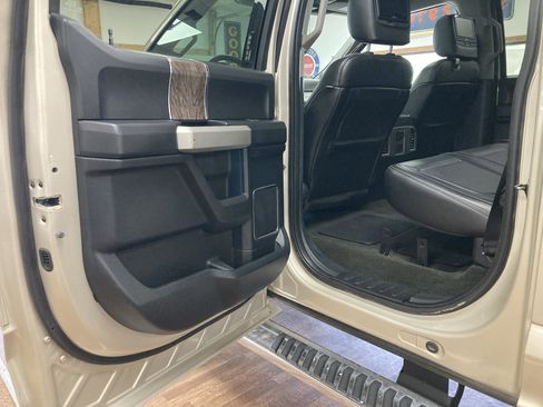 Used 2017 Ford F350 Lariat w/ Lariat Ultimate Package AWD/4WD image 15