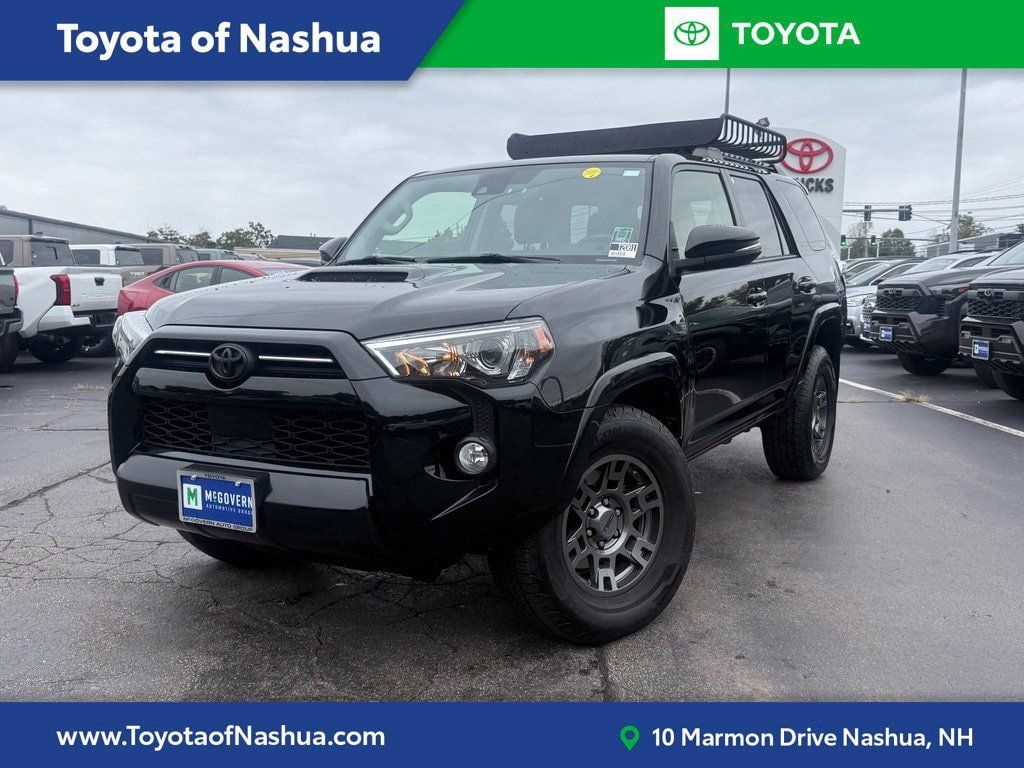 Certified 2020 Toyota 4Runner Venture w/ Moonroof Package AWD/4WD image 1