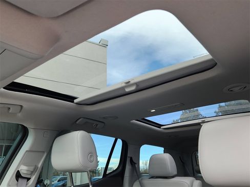 Used 2020 GMC Acadia SLT image 26