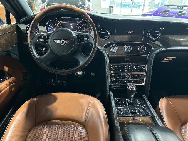 Used 2011 Bentley Mulsanne RWD image 41