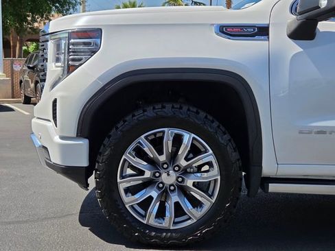 Used 2023 GMC Sierra 1500 Denali w/ Denali Reserve Package AWD/4WD image 9