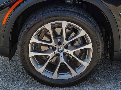 Used 2022 BMW X5 sDrive40i w/ Parking Assistance Package image 10