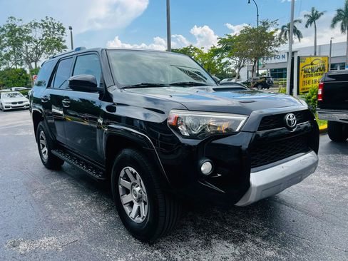 Used 2016 Toyota 4Runner Trail Sport Utility 4D AWD/4WD image 3