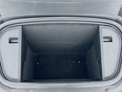 Used 2021 Porsche Taycan 4S image 25