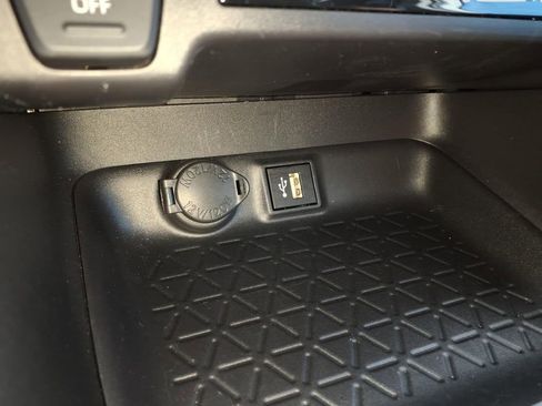 Used 2025 Toyota RAV4 XLE w/ Convenience Package image 24