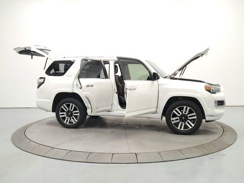 Used 2017 Toyota 4Runner Limited AWD/4WD image 16