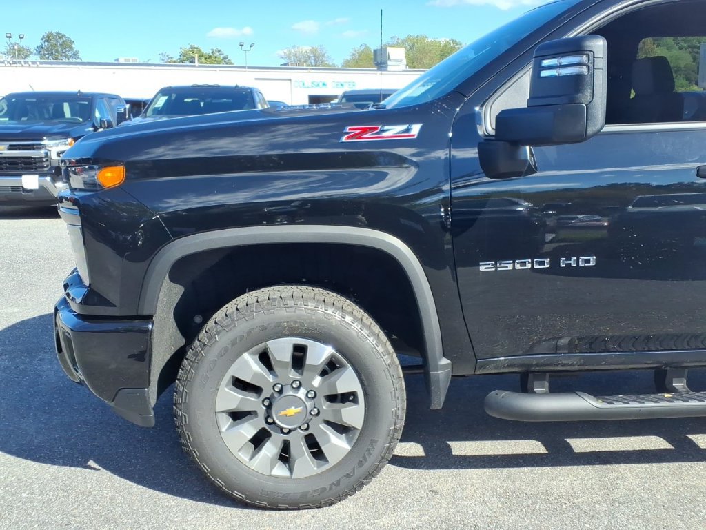 New 2026 Chevrolet Silverado 2500 Custom w/ Z71 Off-Road Package AWD/4WD image 7