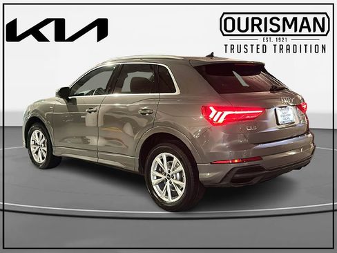 Used 2023 Audi Q3 2.0T Premium w/ Convenience Package image 3