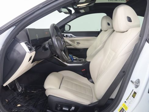 Used 2022 BMW i4 eDrive40 w/ M Sport Package image 12