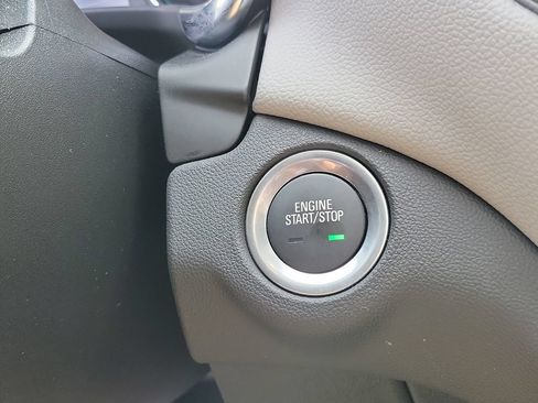 Used 2024 Chevrolet Equinox LS w/ LS Convenience Package FWD image 34