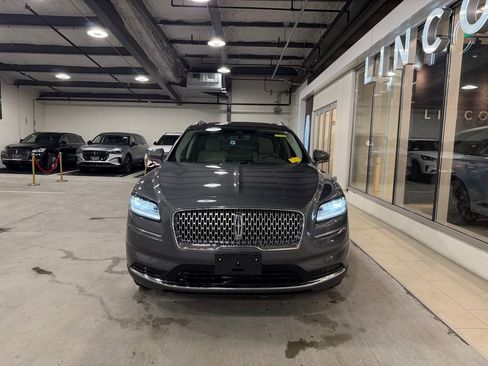 Used 2022 Lincoln Nautilus Reserve AWD/4WD image 4