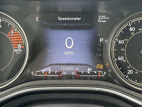 Used 2019 Jeep Cherokee Limited AWD/4WD image 5