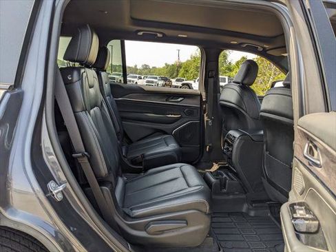 Certified 2025 Jeep Grand Cherokee L Overland AWD/4WD image 54