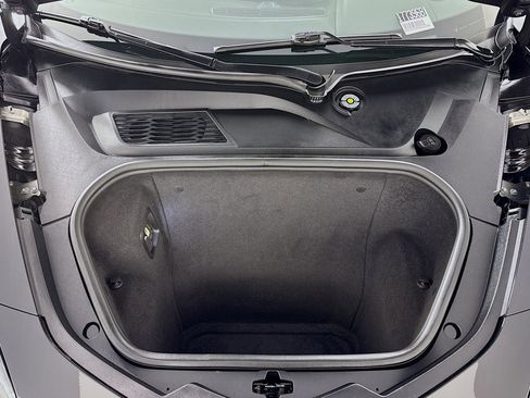 Used 2021 Chevrolet Corvette Stingray Coupe w/ Z51 Performance Package image 21