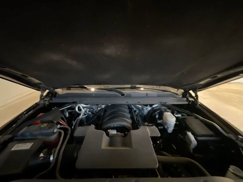 Used 2017 GMC Yukon SLE w/ SLE Value Package image 26